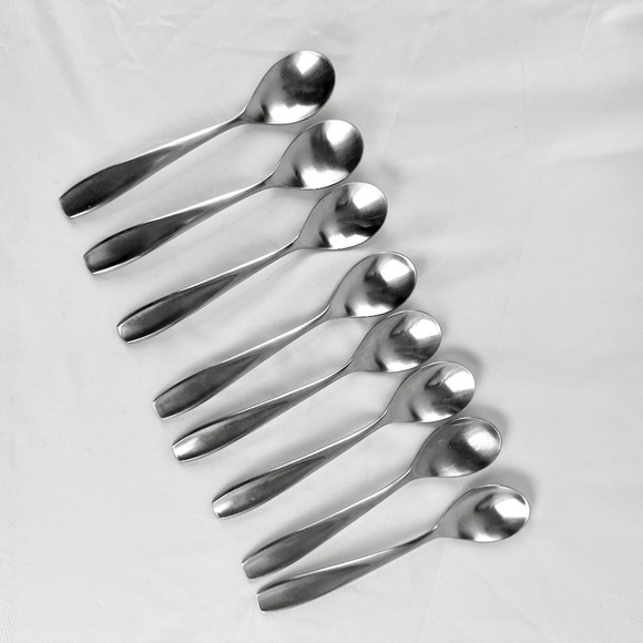 8 Teaspoons Aspen Cambridge Stainless Steel Satin Discontinued Excellent - Picture 1 of 4